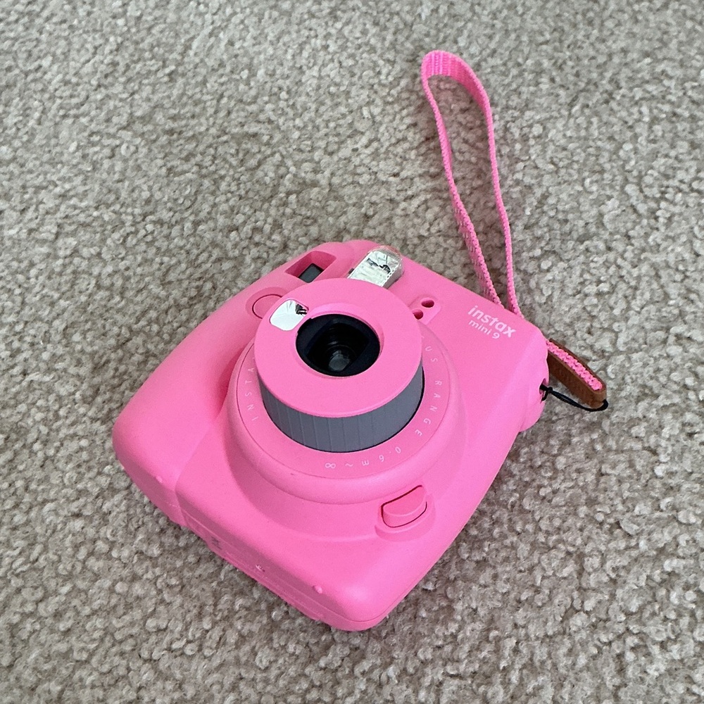 Instax RARE COLOR Mini 9 Flamingo Pink Instant Camera with Polka Dot Wrist Strap - Picture 7 of 7